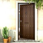Puerta Acorazada Cerradura 5P A700CC Nogal Serie 4B